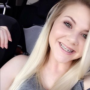 Meet your Posher, Brittani